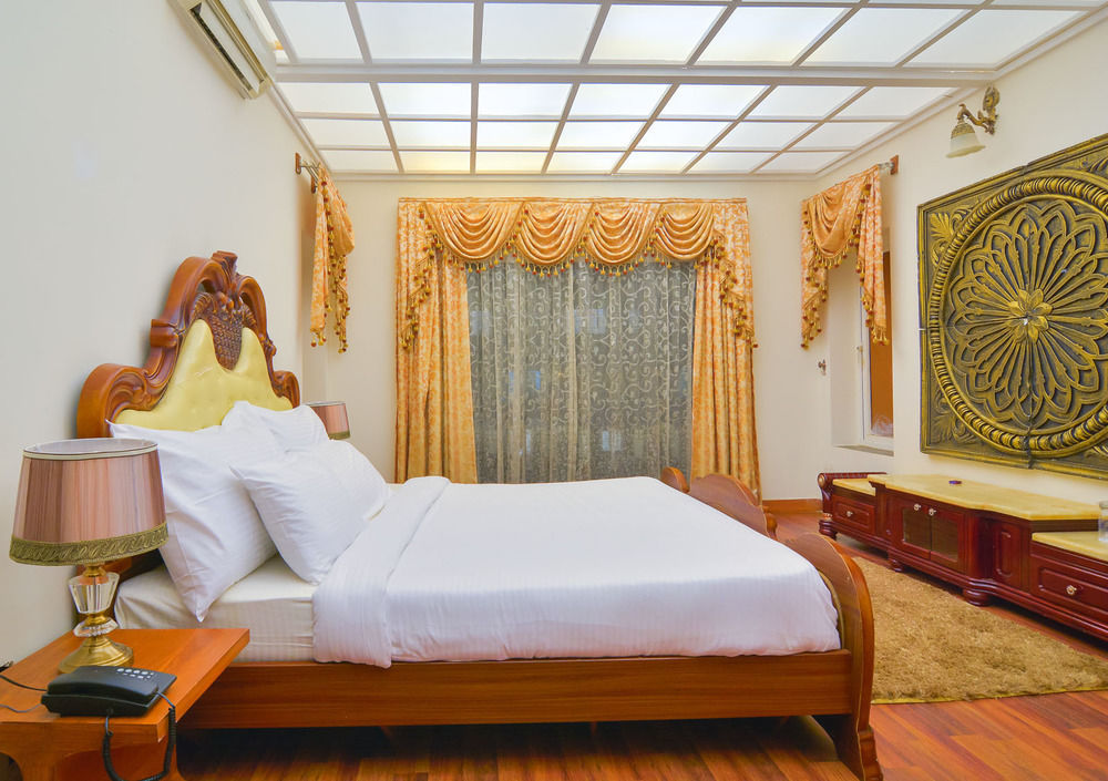 Oyo 850 Hotel River Palace סיולים מראה חיצוני תמונה